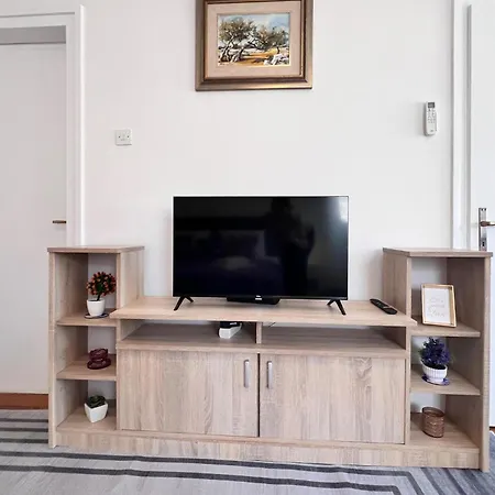 In With Wifi * פולה