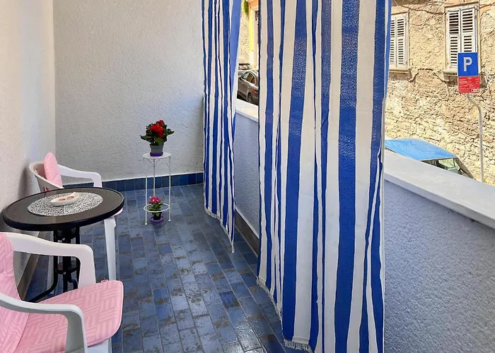 Apartament In With Wifi